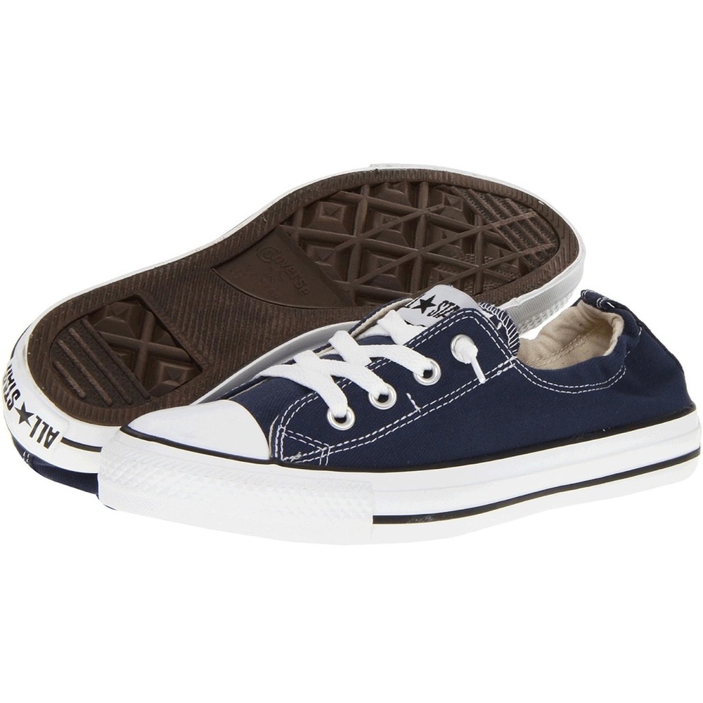 NEW and NEVER WORN Converse Shoes 💙👟